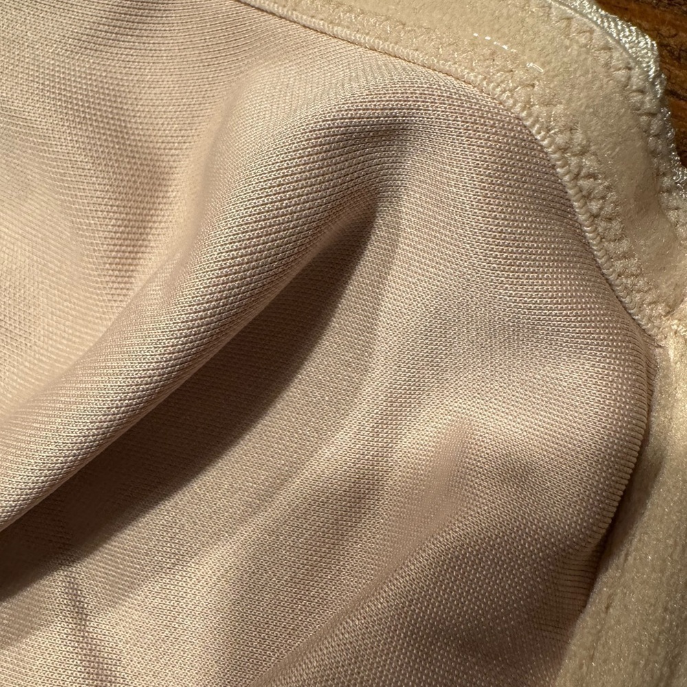 NEW Delimira Beige Strapless Bra Minimizer Bandeau Underwire Women’s Size 40F - Picture 10 of 10
